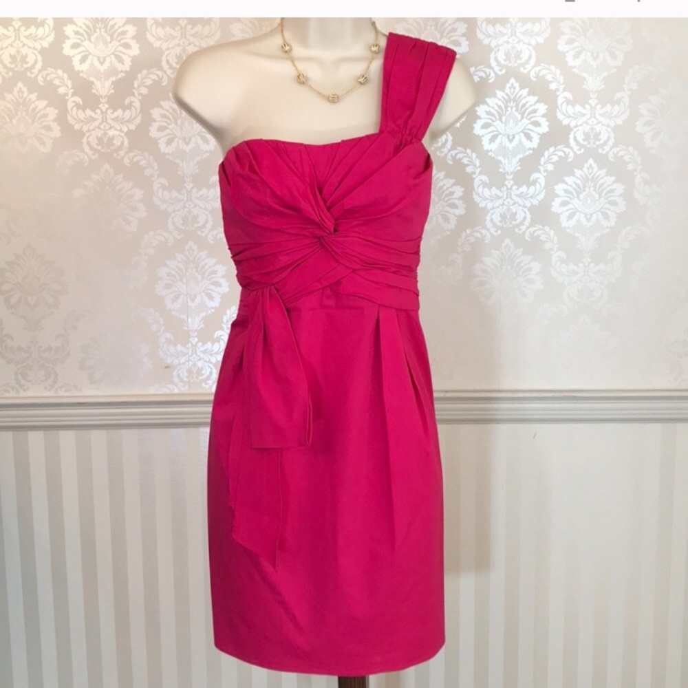 Nanette Lepore Knot so Fast dress in Hot pink ❤️